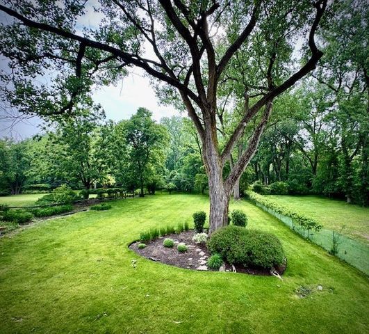 638 N Edgewood Avenue, La Grange Park, IL 60526