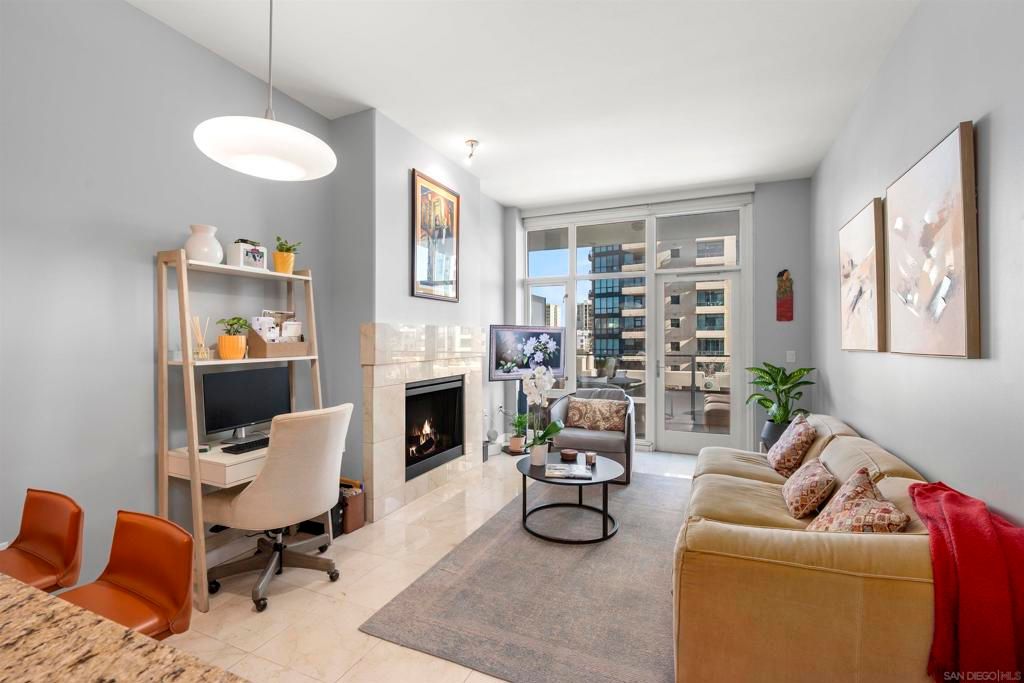 550 Front St 302, San Diego, CA 92101 — photo 2