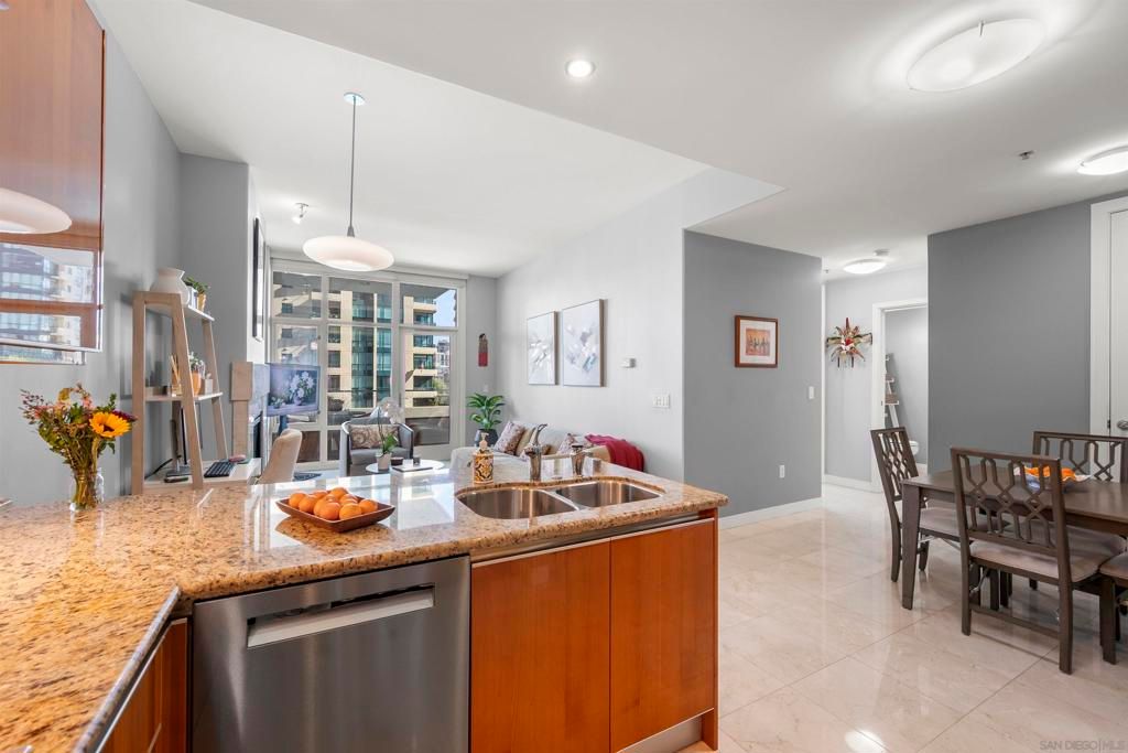 550 Front St 302, San Diego, CA 92101 — photo 4