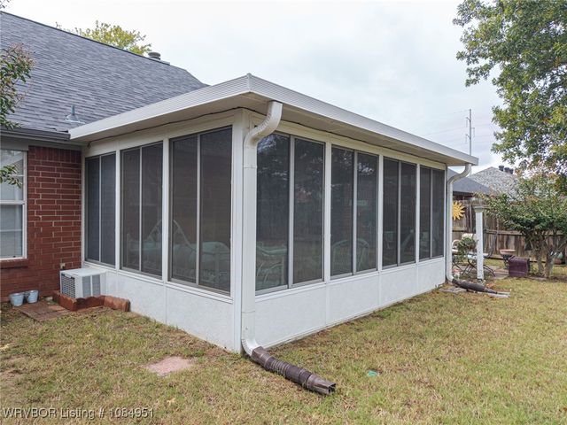 7713 S 24th Street, Fort Smith, AR 72908