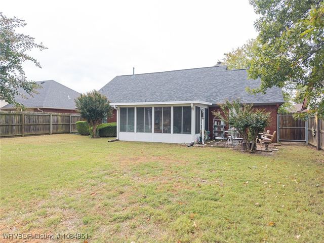 7713 S 24th Street, Fort Smith, AR 72908