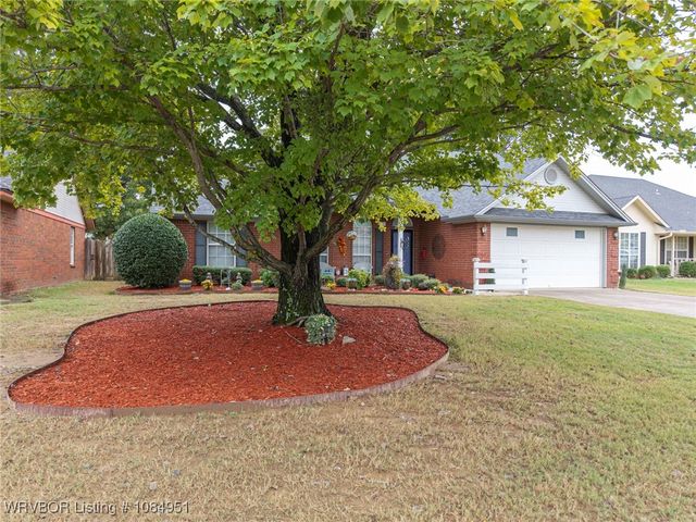 7713 S 24th Street, Fort Smith, AR 72908