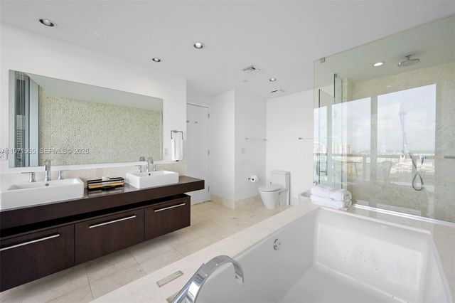 17121 Collins Avenue 1508, Sunny Isles Beach, FL 33160