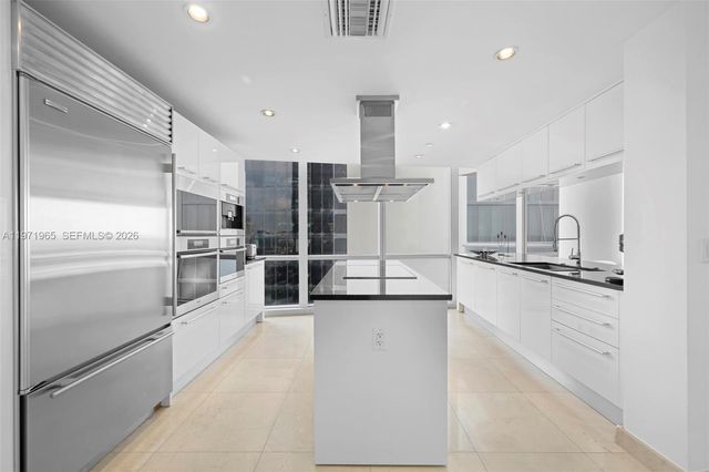 17121 Collins Avenue 1508, Sunny Isles Beach, FL 33160