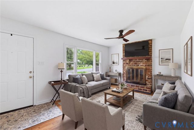 901 Kingsway Rd, Richmond, VA 23225