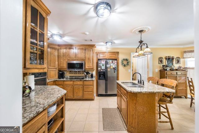 674 Mount Paran Road, Lizella, GA 31052