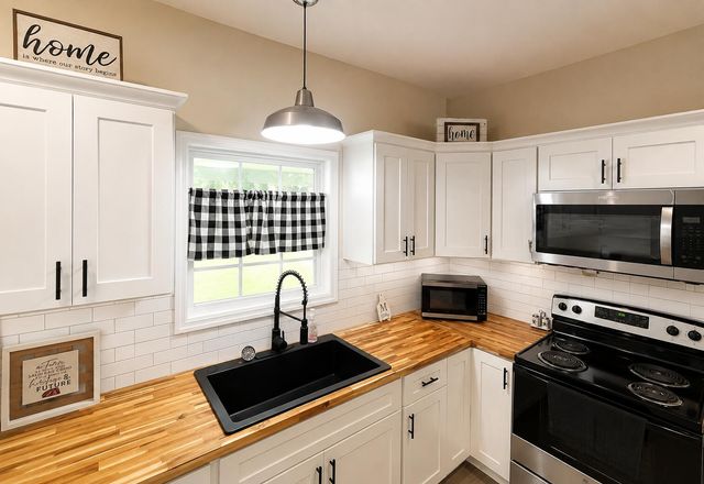 442 Deer Ridge Estates Road, Whitwell, TN 37397