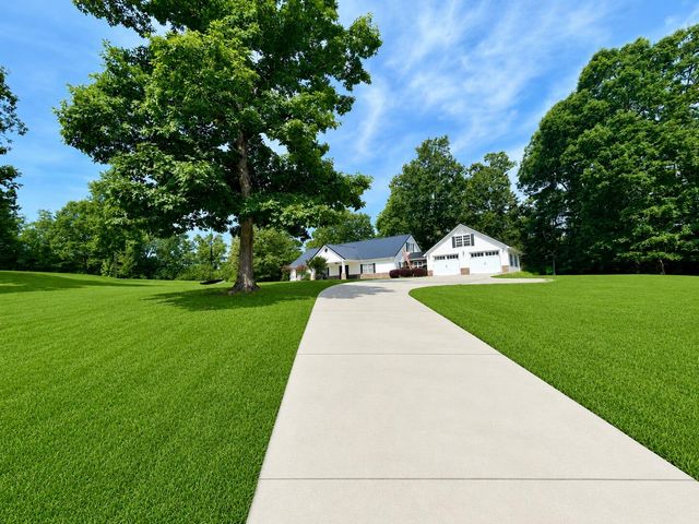 442 Deer Ridge Estates Road, Whitwell, TN 37397