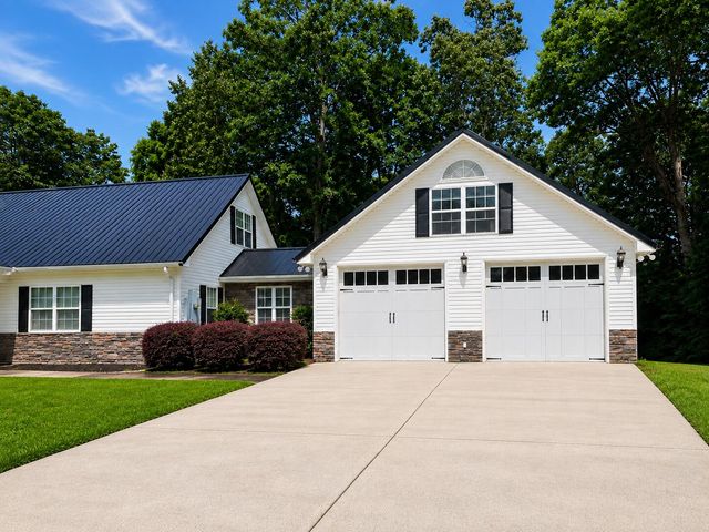 442 Deer Ridge Estates Road, Whitwell, TN 37397