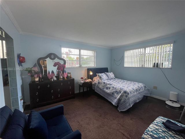 1395 NE 167th St 102, Miami, FL 33162