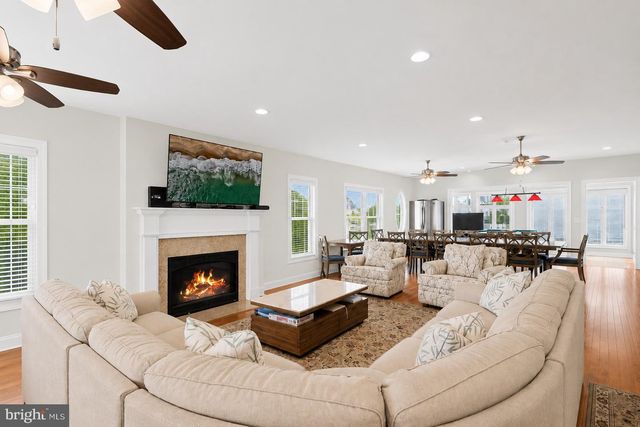 10 CHICAGO ST, Rehoboth Beach, DE 19971