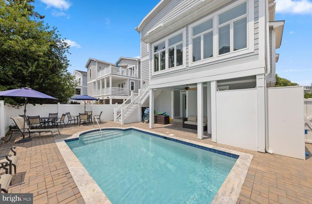 10 CHICAGO ST, Rehoboth Beach, DE 19971