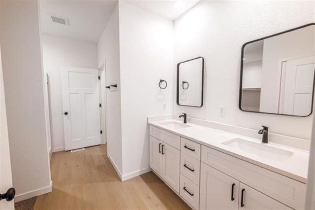 14212 Prairie Commons Lane, South Beloit, IL 61080