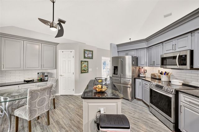 1912 SE TWIN BRIDGE CIRCLE, Ocala, FL 34471