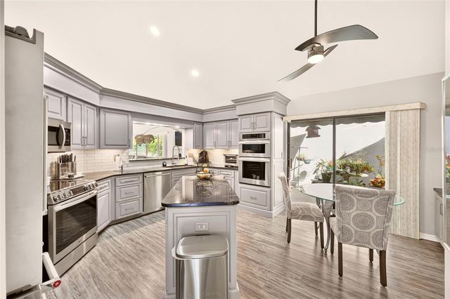 1912 SE TWIN BRIDGE CIRCLE, Ocala, FL 34471