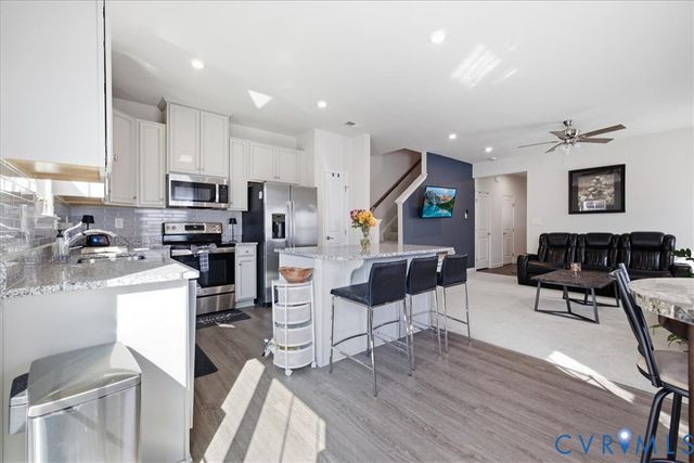 969 Taylor Green Dr, Sandston, VA 23150