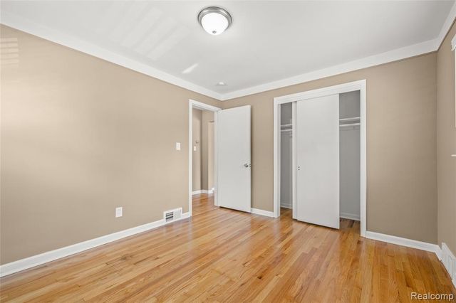 6735 Whitby Street, Garden City, MI 48135