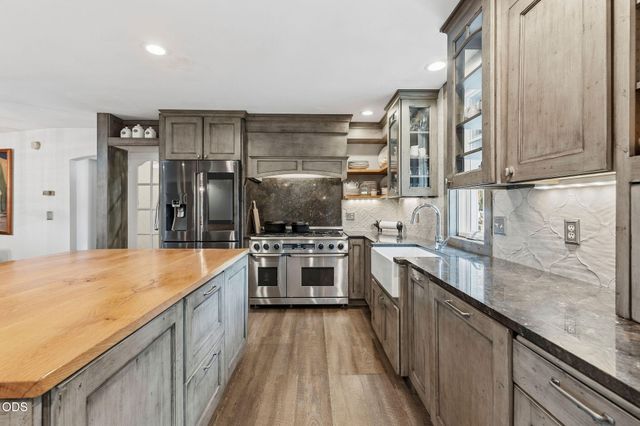 5510 NW Odin Falls Way, Redmond, OR 97756