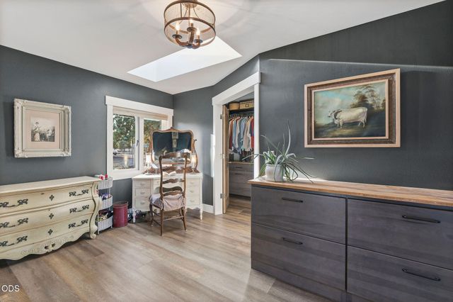 5510 NW Odin Falls Way, Redmond, OR 97756