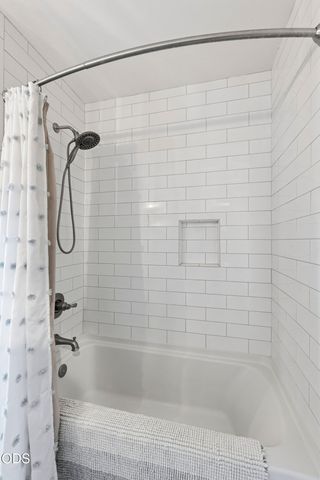 5510 NW Odin Falls Way, Redmond, OR 97756