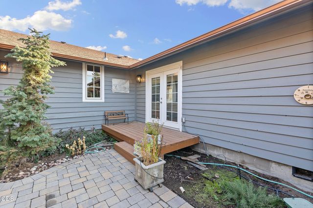 5510 NW Odin Falls Way, Redmond, OR 97756