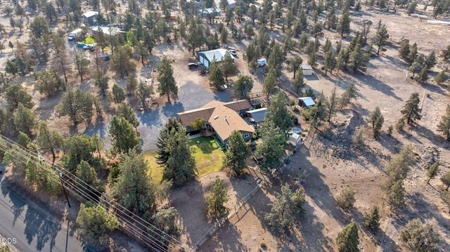 5510 NW Odin Falls Way, Redmond, OR 97756