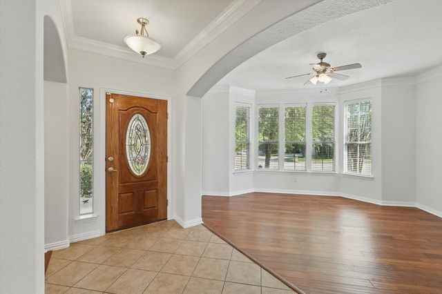 2410 Honey Drive, Arlington, TX 76001
