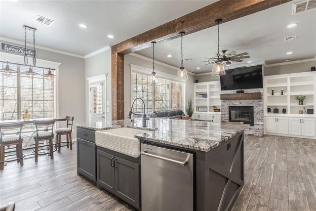 10100 S Richland Road, Mustang, OK 73064