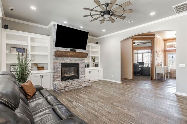 10100 S Richland Road, Mustang, OK 73064