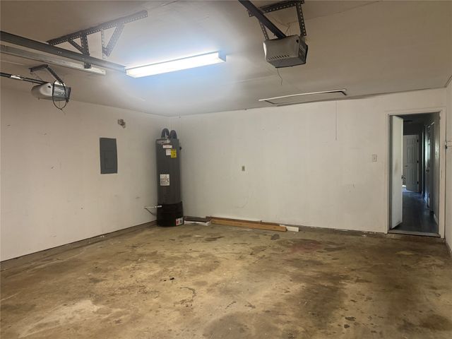 2301 Holly Drive, Euless, TX 76039