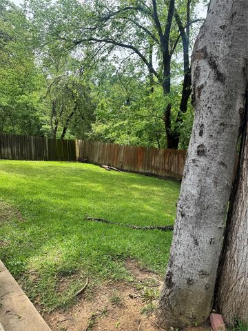 2301 Holly Drive, Euless, TX 76039