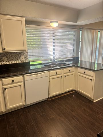 2301 Holly Drive, Euless, TX 76039