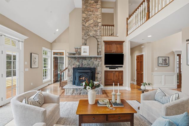 62 Dupaw Gould Road, Brookline, NH 03033