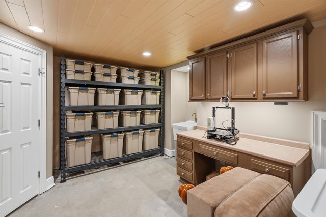 62 Dupaw Gould Road, Brookline, NH 03033