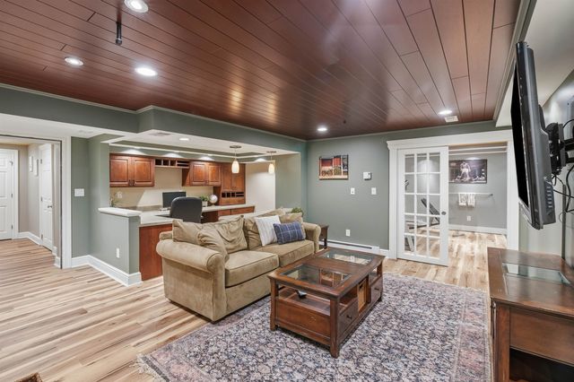 62 Dupaw Gould Road, Brookline, NH 03033