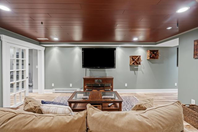 62 Dupaw Gould Road, Brookline, NH 03033