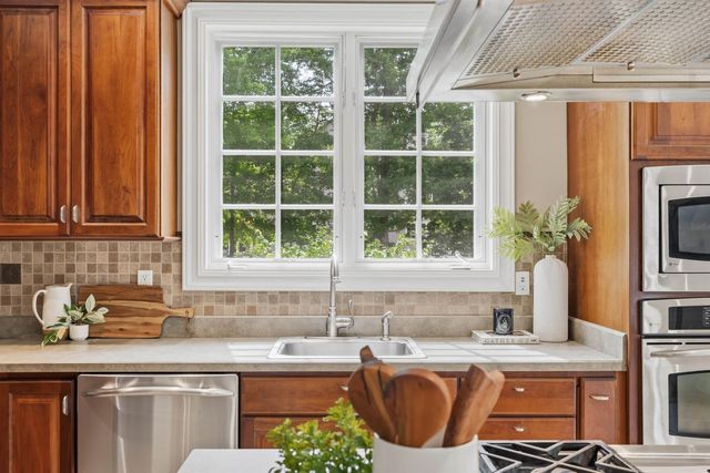 62 Dupaw Gould Road, Brookline, NH 03033