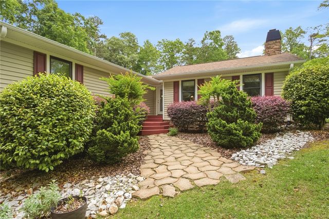 303 Stratford Drive, Seneca, SC 29678