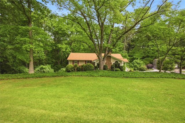 303 Stratford Drive, Seneca, SC 29678