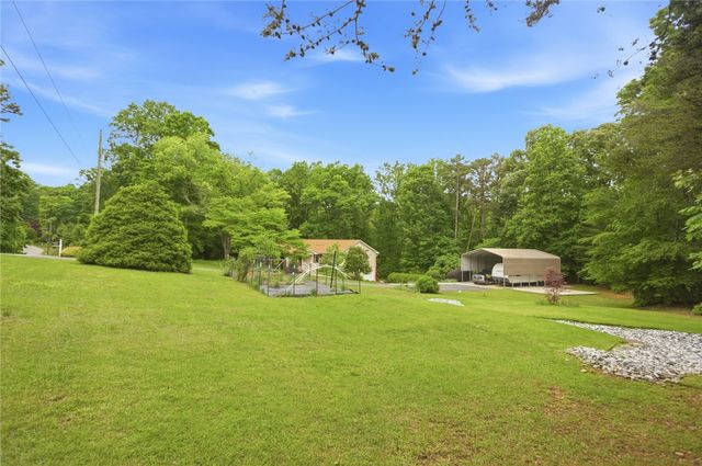 303 Stratford Drive, Seneca, SC 29678