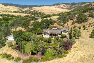 343 Dead Indian Memorial Road, Ashland, OR 97520