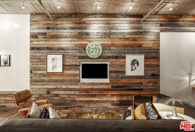 1855 Industrial Street 707, Los Angeles, CA 90021