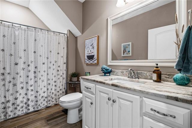 16009 Fontana Street 120, Overland Park, KS 66085