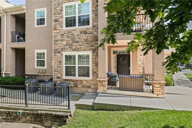 16009 Fontana Street 120, Overland Park, KS 66085