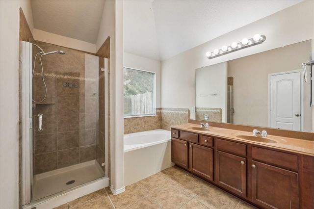 11922 Green Colling Park Drive, Houston, TX 77047