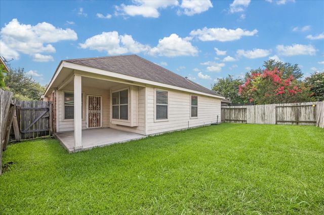 11922 Green Colling Park Drive, Houston, TX 77047