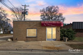 120 N Cleveland Avenue, Bradley, IL 60915