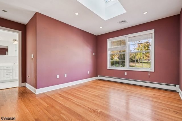 4 Punch Bowl Rd, Florham Park Boro, NJ 07960