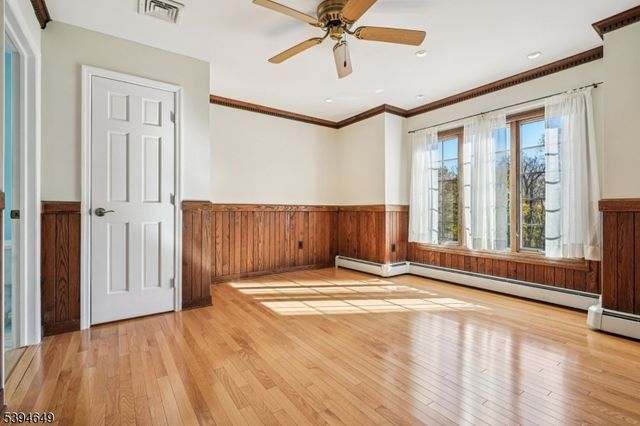 4 Punch Bowl Rd, Florham Park Boro, NJ 07960