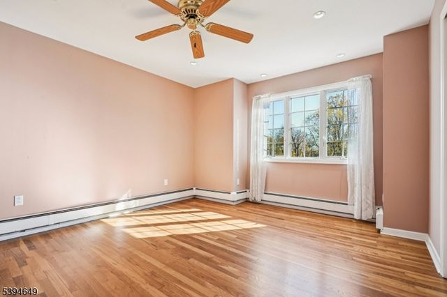 4 Punch Bowl Rd, Florham Park Boro, NJ 07960